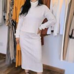 Blusa gola alta estilo cropped Off White