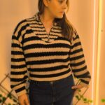 Blusa de Frio em Tricot com zíper Bege e Preto